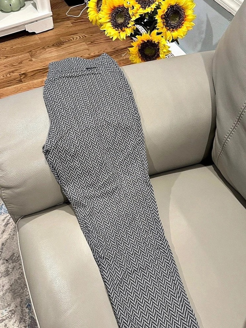 Calvin Klein Gray & Black Geometric Item Like New